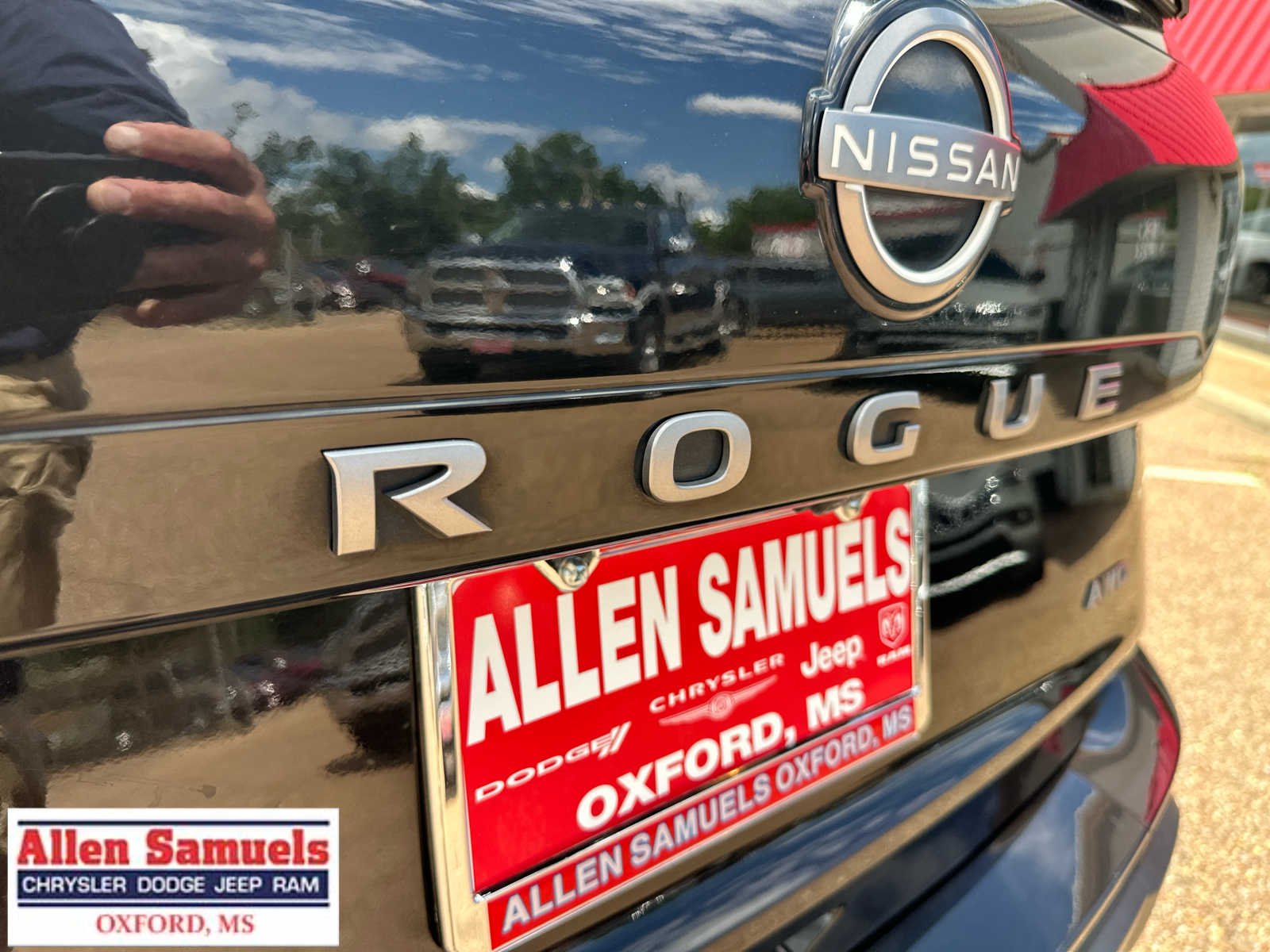 Used 2024 Super Black Nissan S image 53
