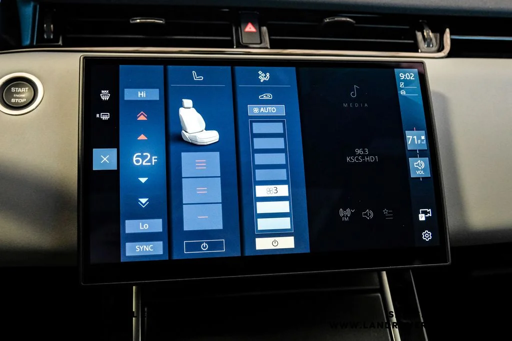 New 2026 Tribeca Blue Metallic Land Rover Hoxton Edition image 27