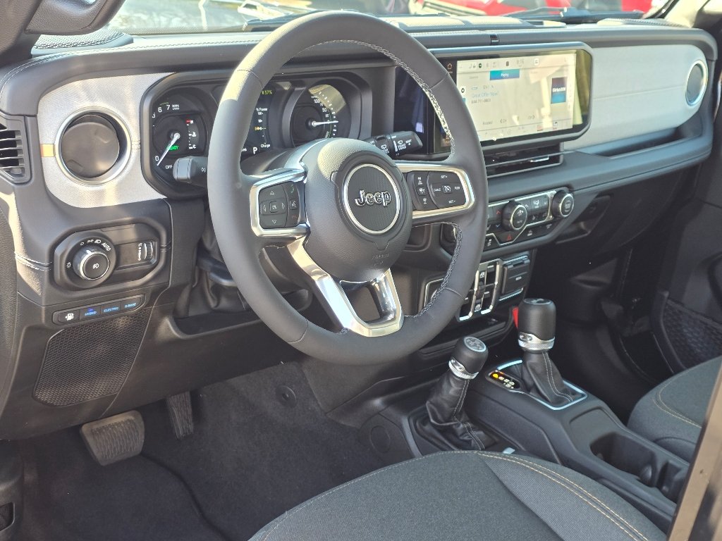 Used 2025 Black Clear Coat Jeep Sahara 4xe image 31