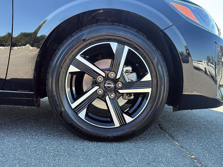 Used 2025 Super Black Nissan SV image 12