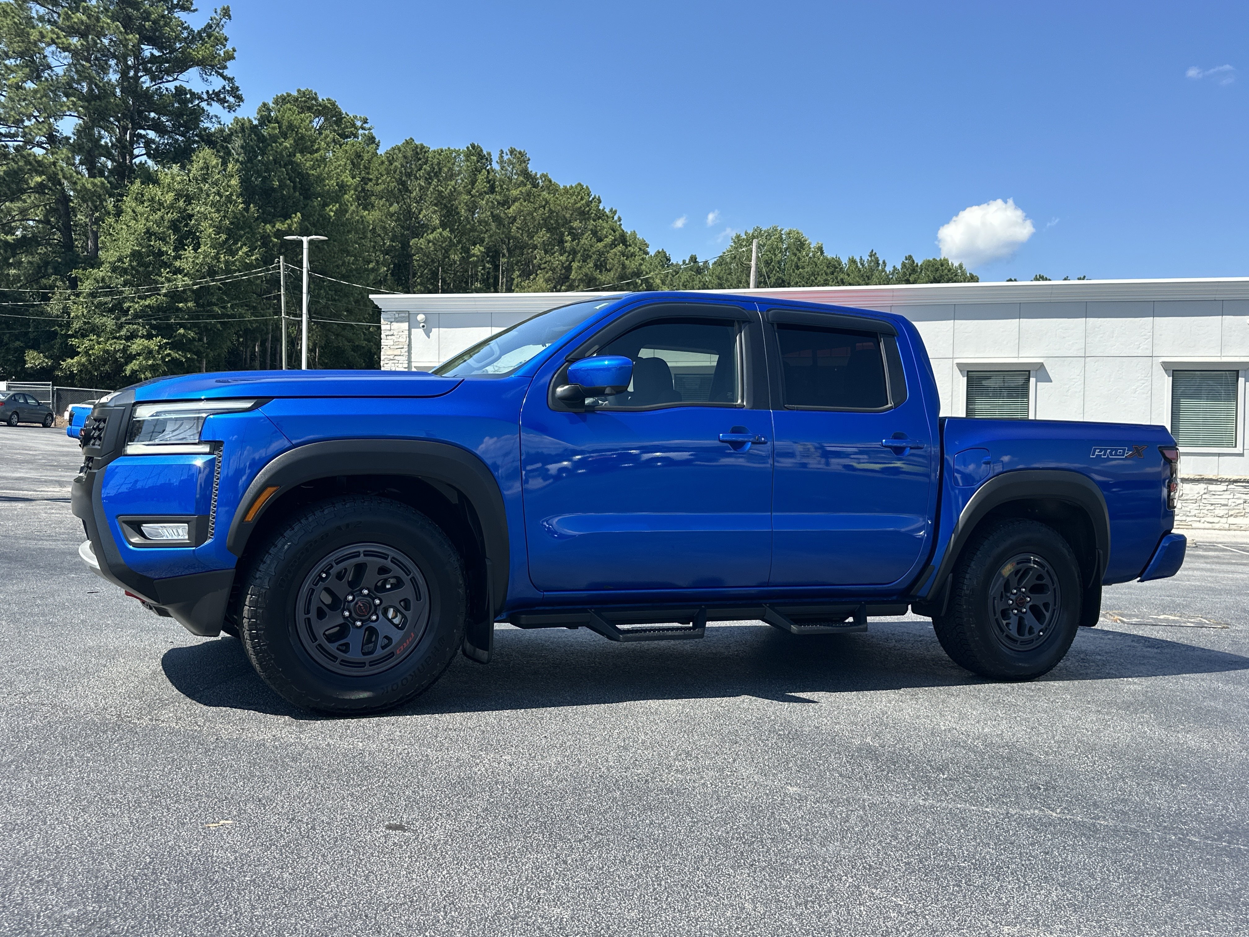 Used 2025 Bluestone Pearl Nissan PRO-X image 4