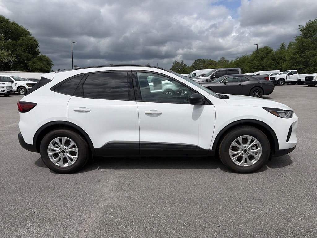 Used 2025 White Ford Active image 8
