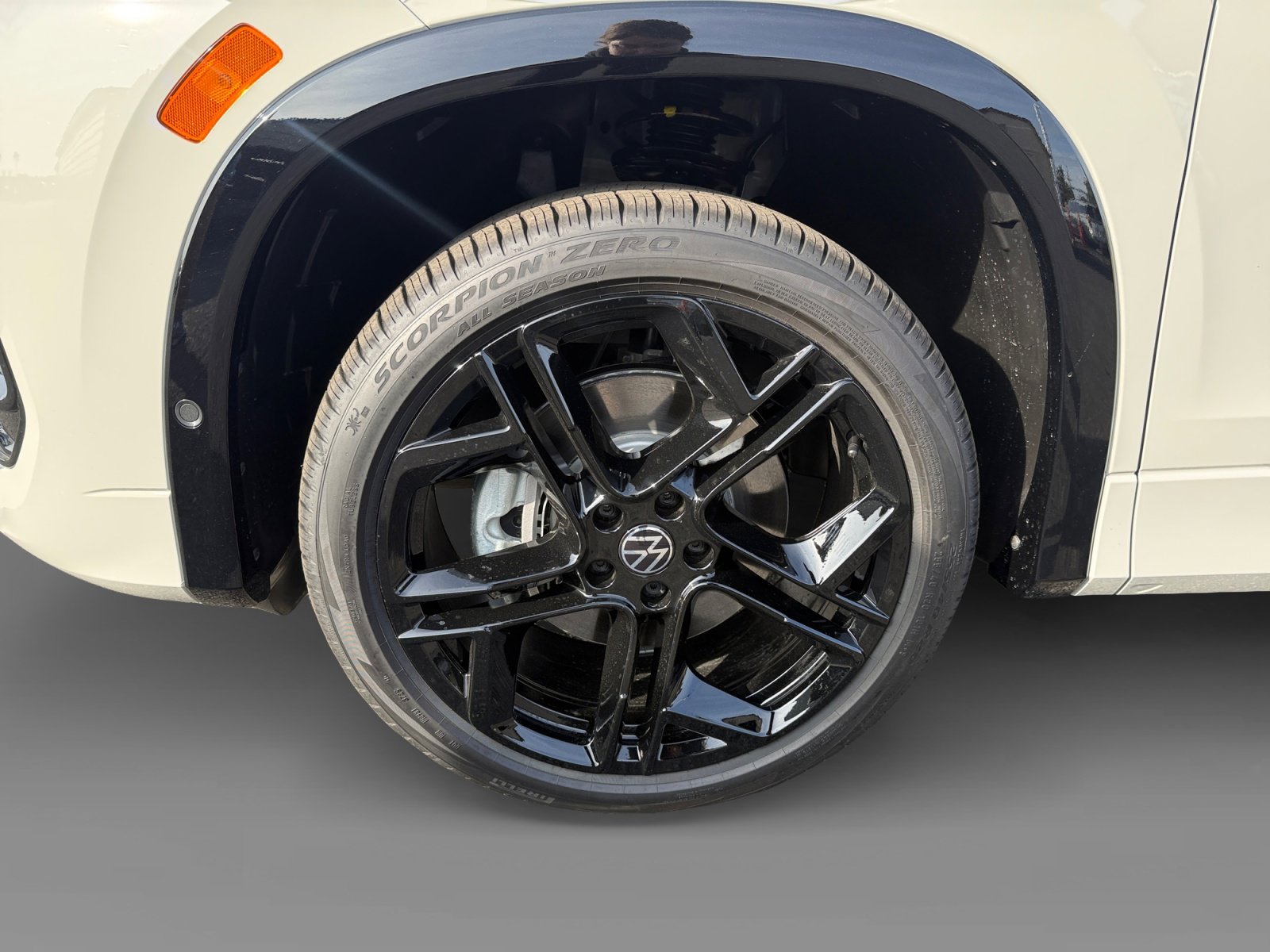 New 2026 Sandstone Volkswagen SE R-Line Black image 9