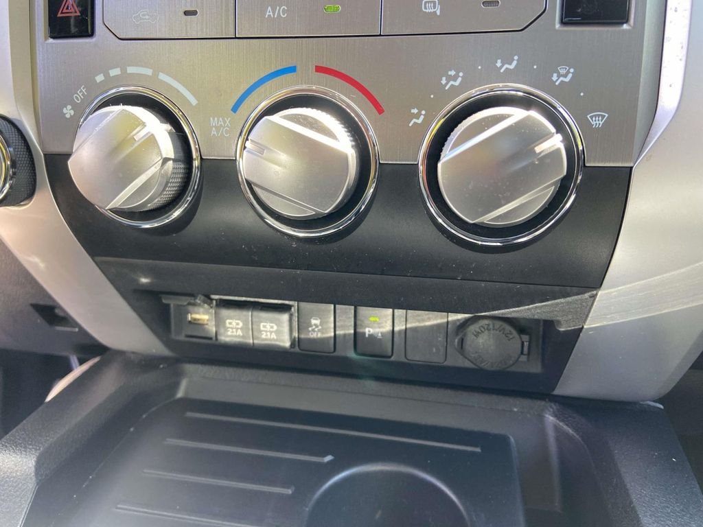 Used 2021 Silver Toyota SR5 image 25