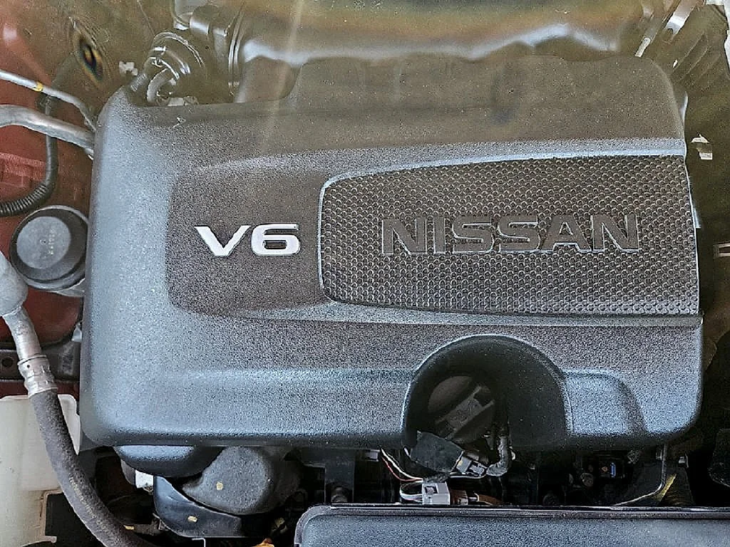 Certified Used 2023 Red Nissan Platinum image 34