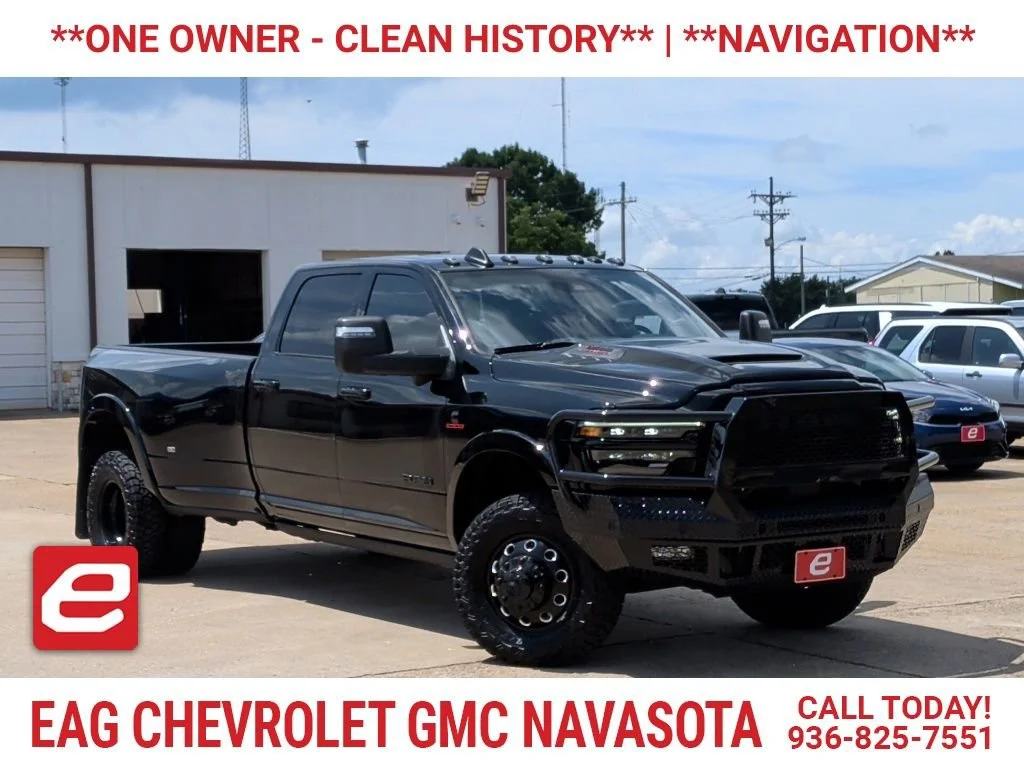 2025 RAM 3500 Limited 4X4 Crew Cab LWB's photo