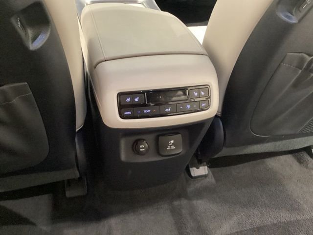 Used 2024 White Hyundai Calligraphy image 26