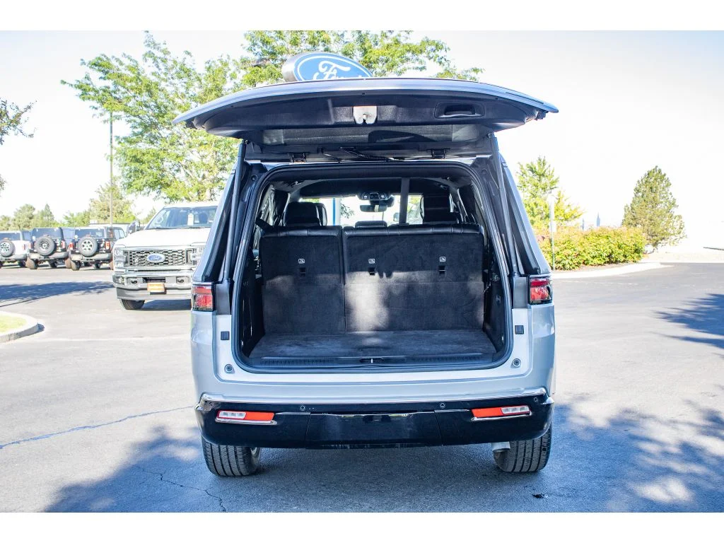 Used 2024 Silver Zynith Jeep Series III image 11