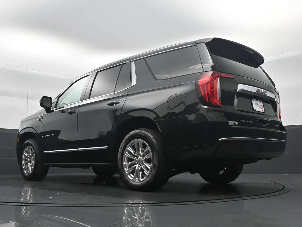 Used 2024 Black GMC SLT image 30