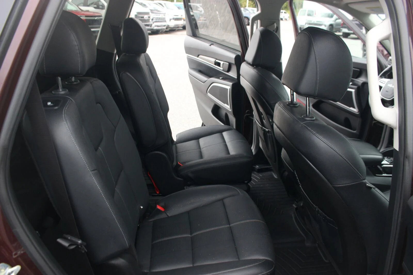 Used 2022 Sangria Kia EX image 37