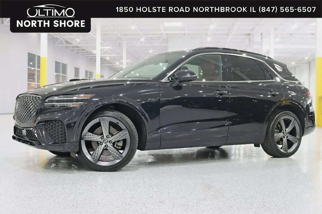 Used 2022 Black Genesis 2.5T image 1
