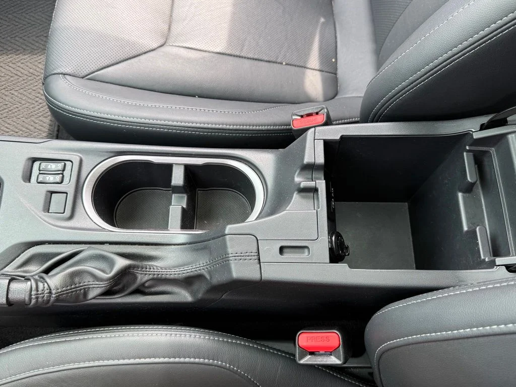 Used 2020 Silver Subaru Limited image 23