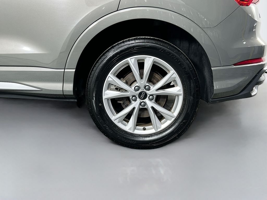 Used 2025 Chronos Gray Metallic Audi Premium image 32
