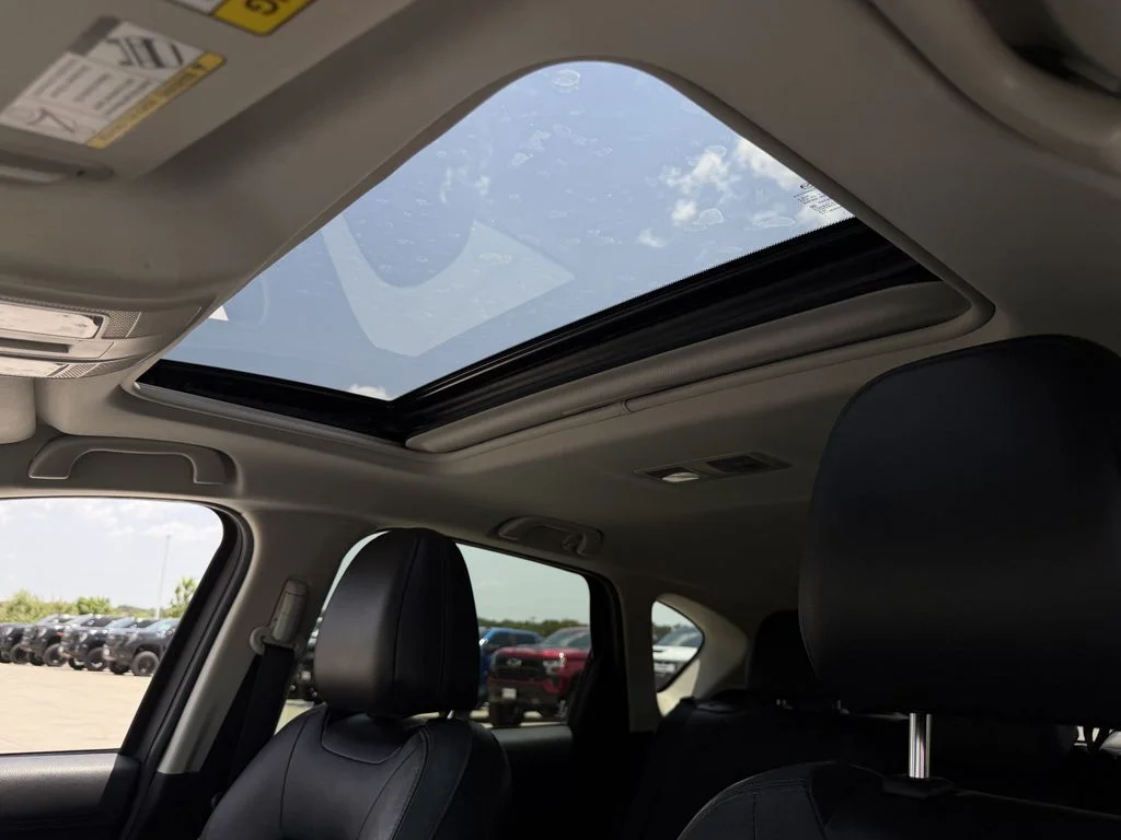 Used 2019 Silver Mazda Grand Touring image 25