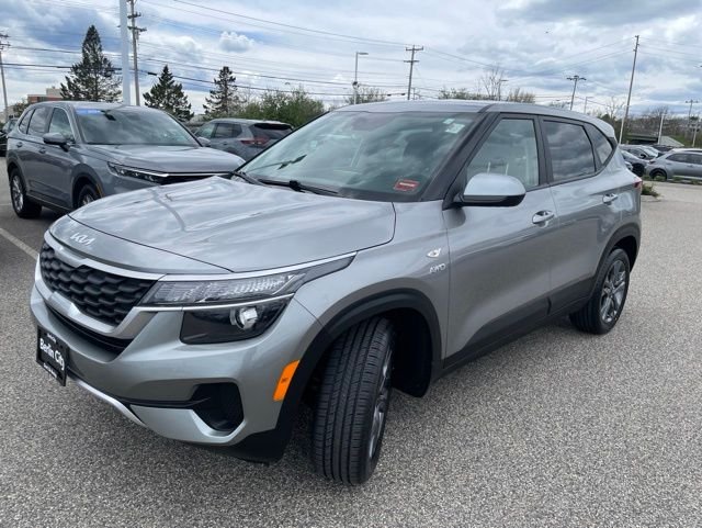 Used 2023 Steel Gray Kia LX image 3