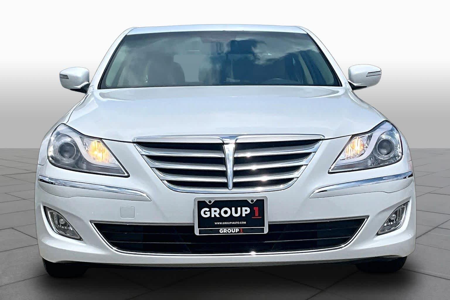 Pre-Owned 2013 Hyundai Genesis 3.8L
