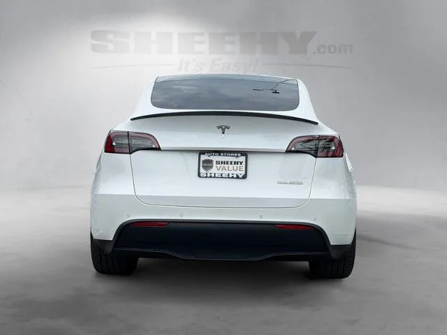 Used 2022 Pearl White Multi Tesla  image 13