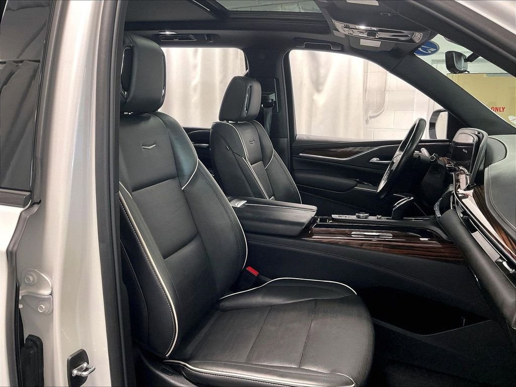 Used 2023 White Cadillac Premium Luxury image 11