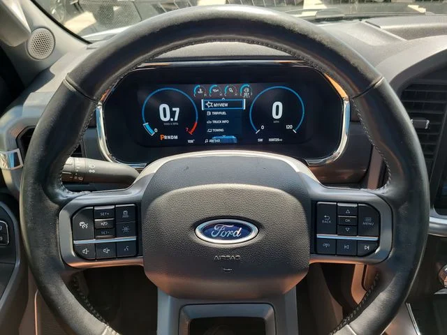 Used 2022 White Ford Lariat image 28