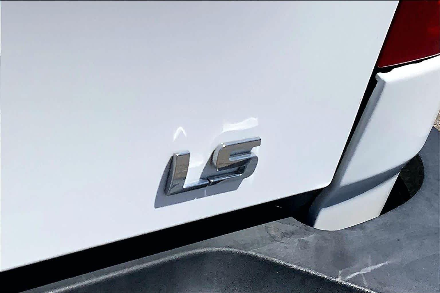 Used 2013 Summit White Chevrolet Work Truck image 9