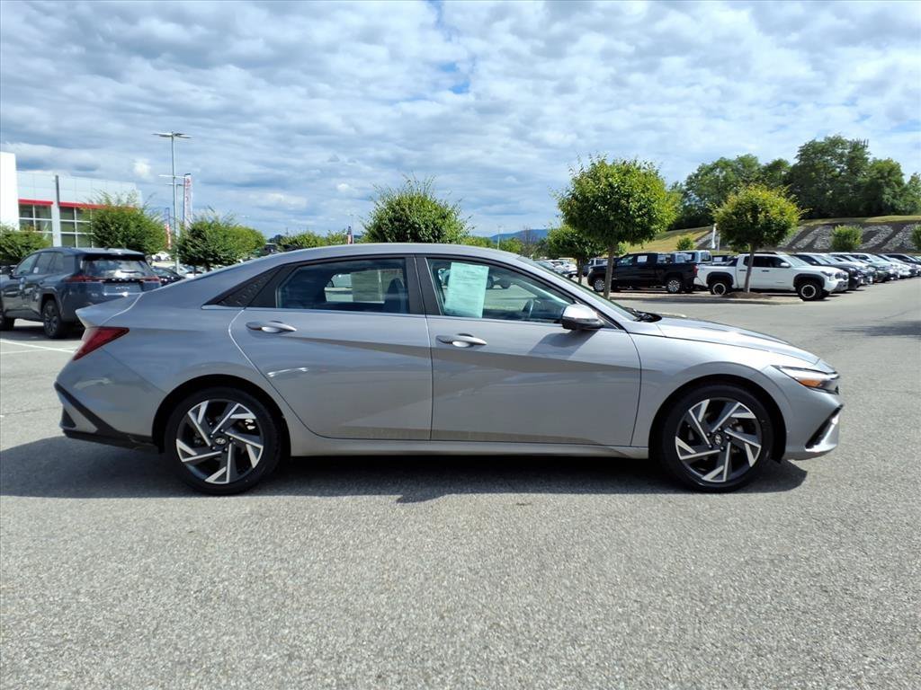 Used 2024 Silver Hyundai Limited image 3