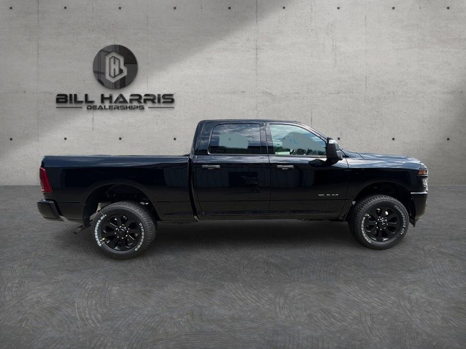 New 2026 Diamond Black Crystal Pearl-Coat Exterior Paint RAM Big Horn image 4