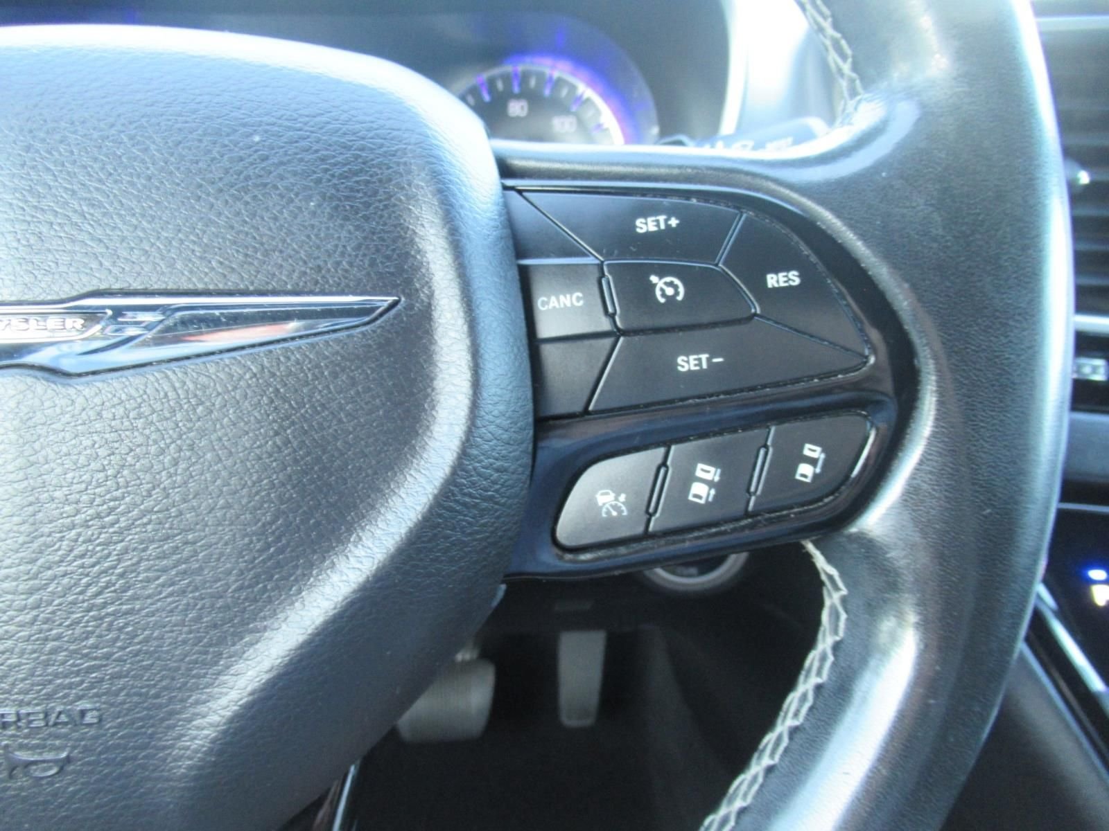 Used 2019 Gray Chrysler Touring Plus image 28