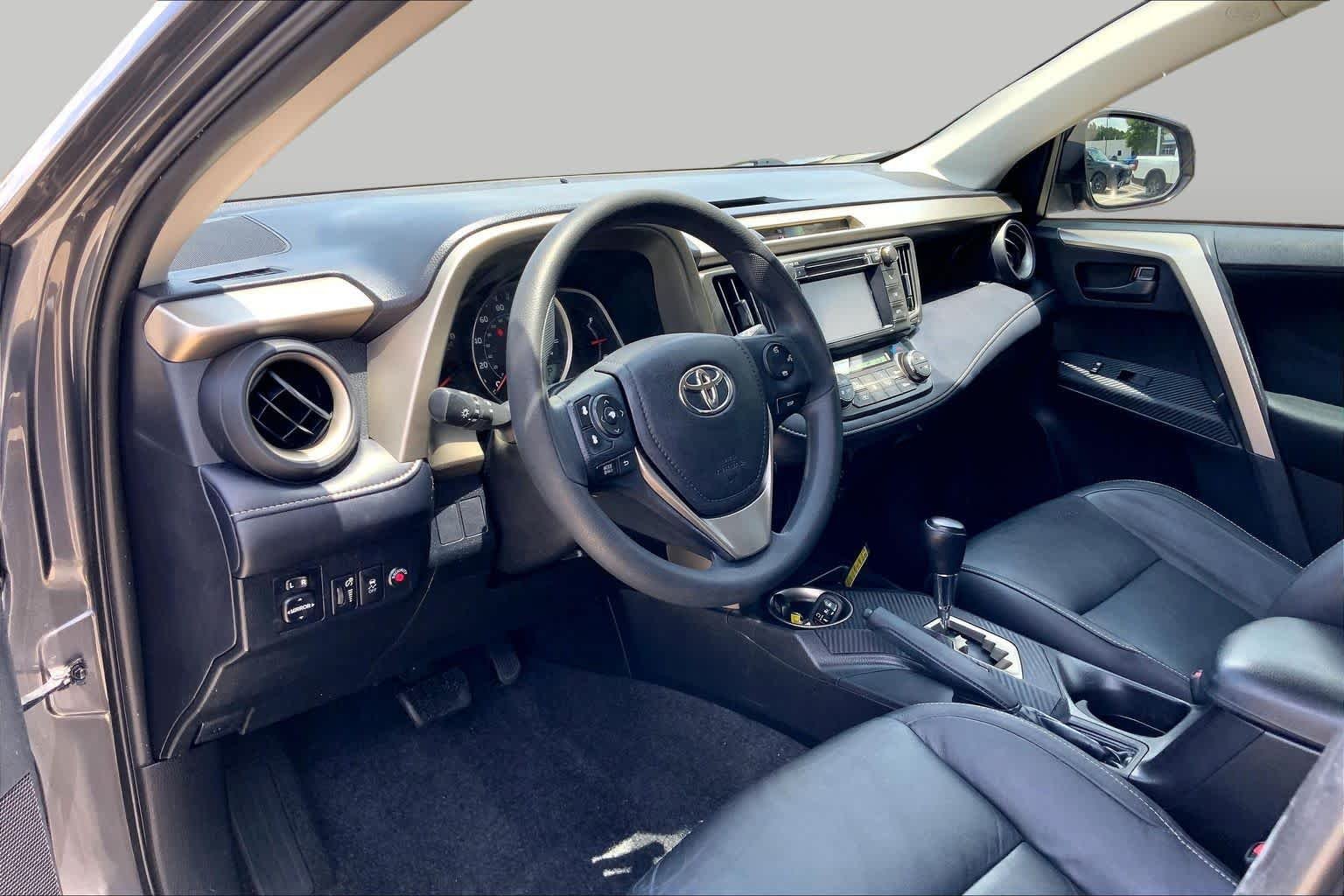 Used 2013 Magnetic Gray Metallic Toyota XLE image 16