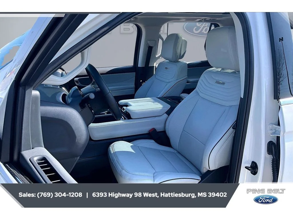 New 2026 Star White Metallic Tri-Coat Ford MAX Platinum® image 18