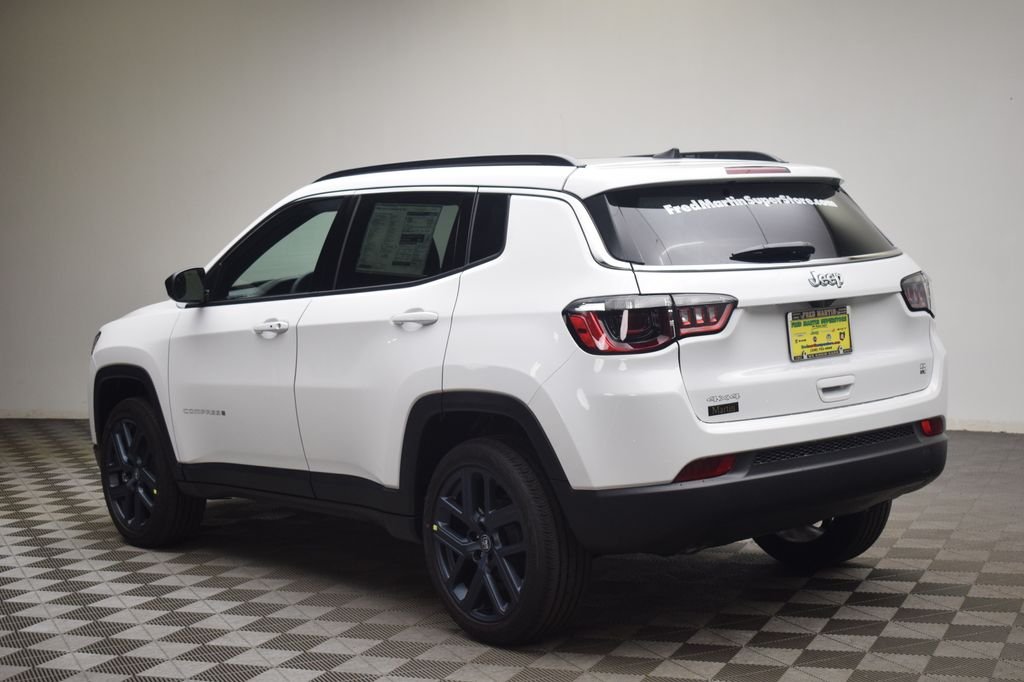New 2026 Bright White Clear-Coat Exterior Paint Jeep 85th Anniversary Edition image 11