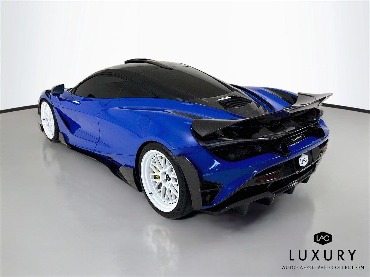 Used 2021 MSO Paris Blue / Miami Blue Wrap McLaren Performance | Full Ryft Body Kit | Carbon Steering Wheel | Exhaust | Custom Wheels image 8