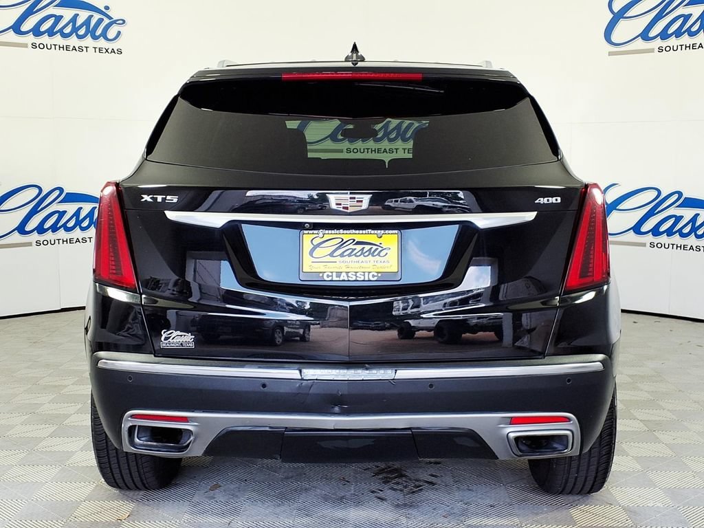 Used 2021 STELLAR BLACK METALLIC Cadillac FWD Premium Luxury image 4