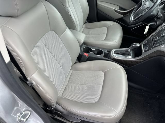 Used 2013 QUICKSILVER METALLIC Buick Convenience Group image 27