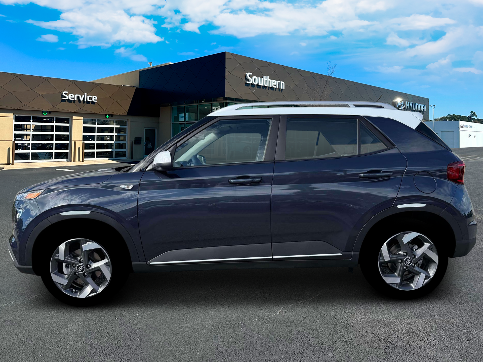 New 2026 White Hyundai SEL w/Two-Tone Roof image 3