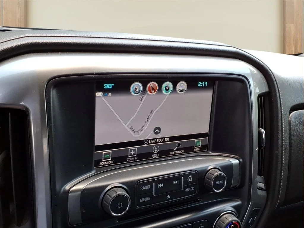 Used 2017 Gray Chevrolet LTZ image 4