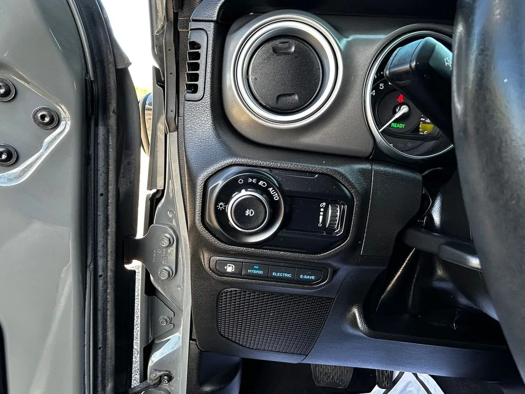 Used 2023 Gray Jeep Rubicon 4xe image 22