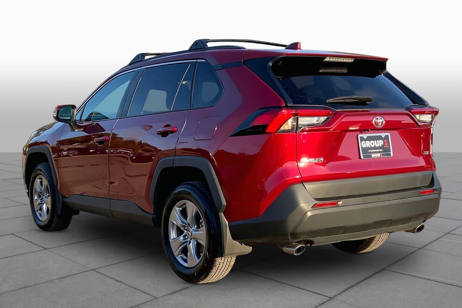 Used 2024 Ruby Flare Pearl Toyota XLE image 12