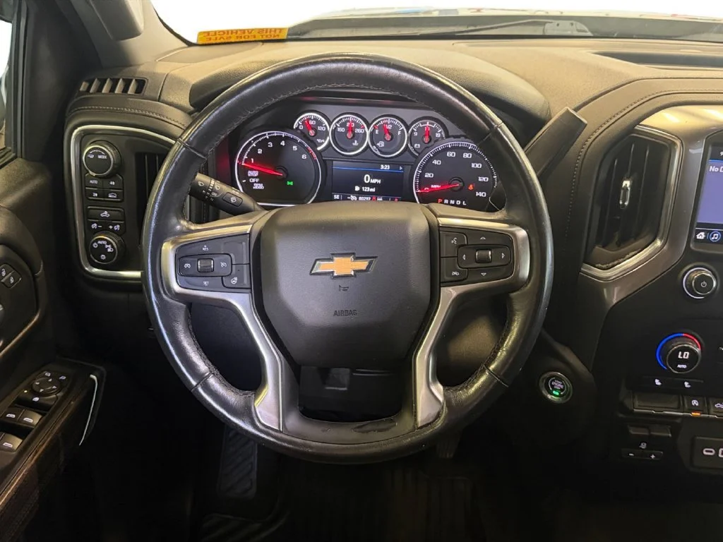 Used 2020 SATIN STEEL METALLIC Chevrolet LT image 17