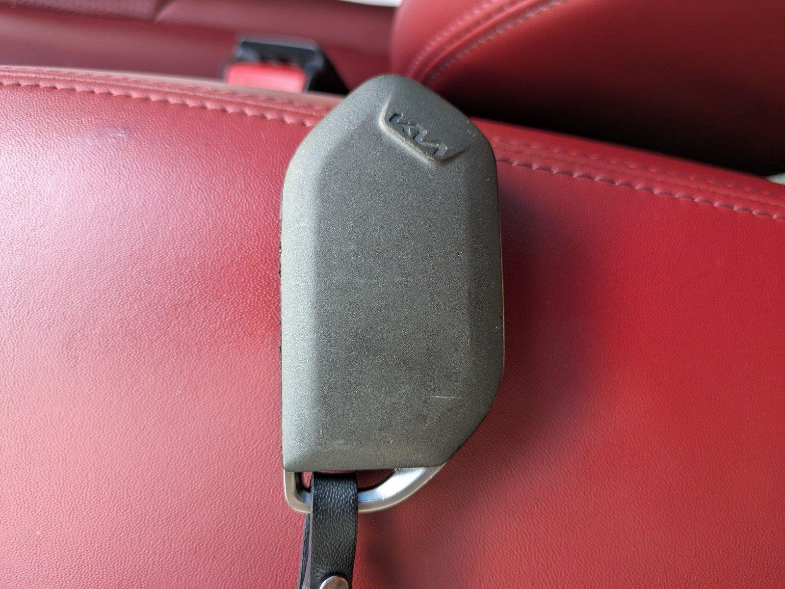 Used 2026 Wolf Gray Kia GT-Line image 26