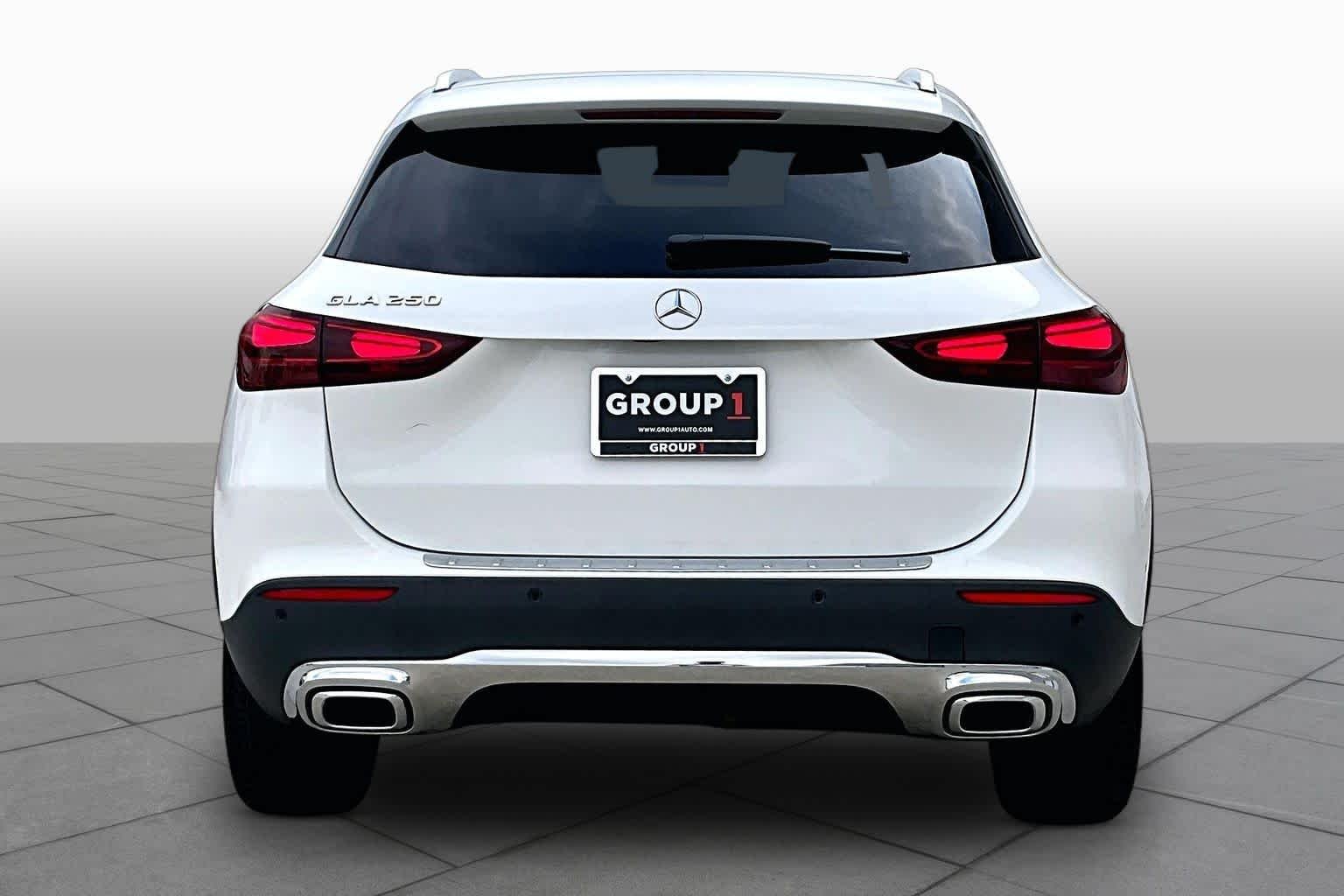 Used 2024 Polar White Mercedes-Benz GLA 250 image 5