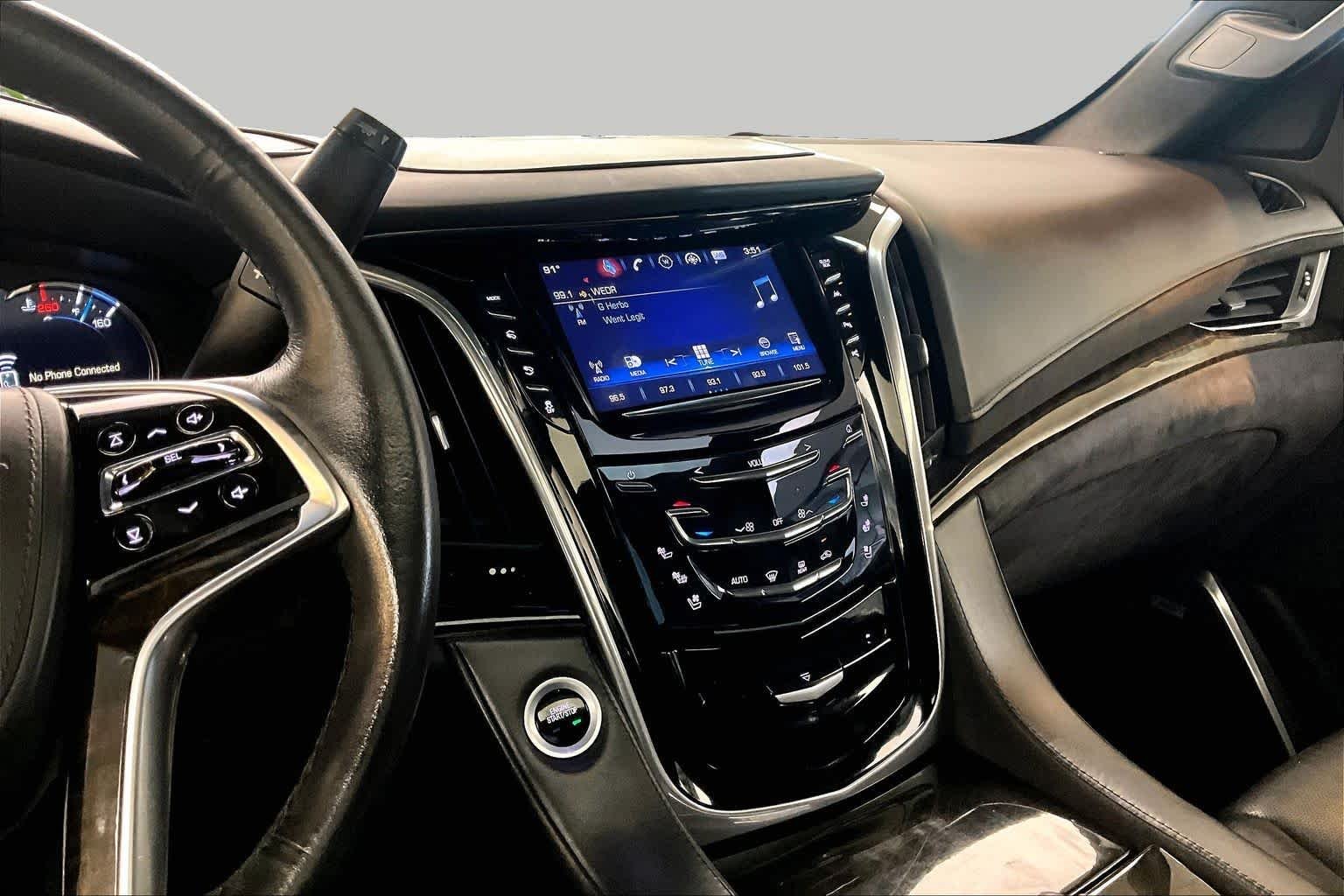 Pre-Owned 2018 Cadillac Escalade ESV Platinum