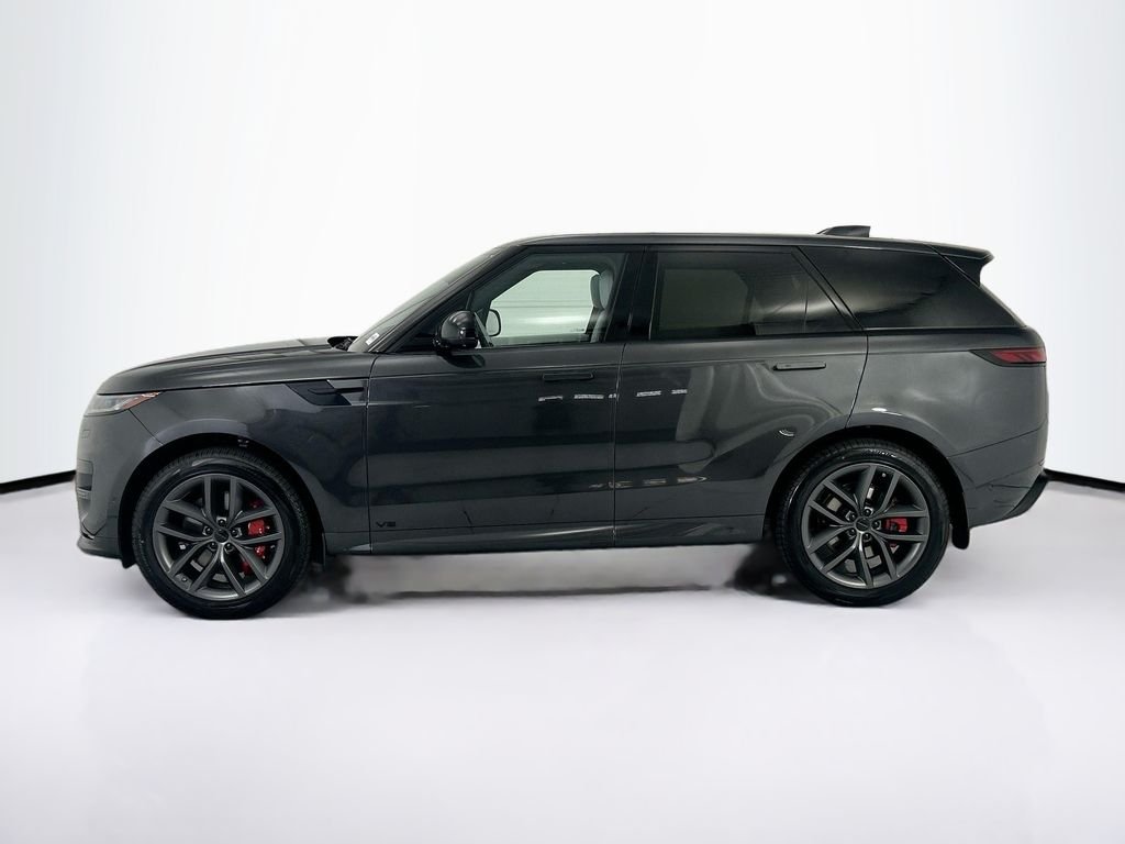 New 2026 Carpathian Grey Land Rover Dynamic SE image 8