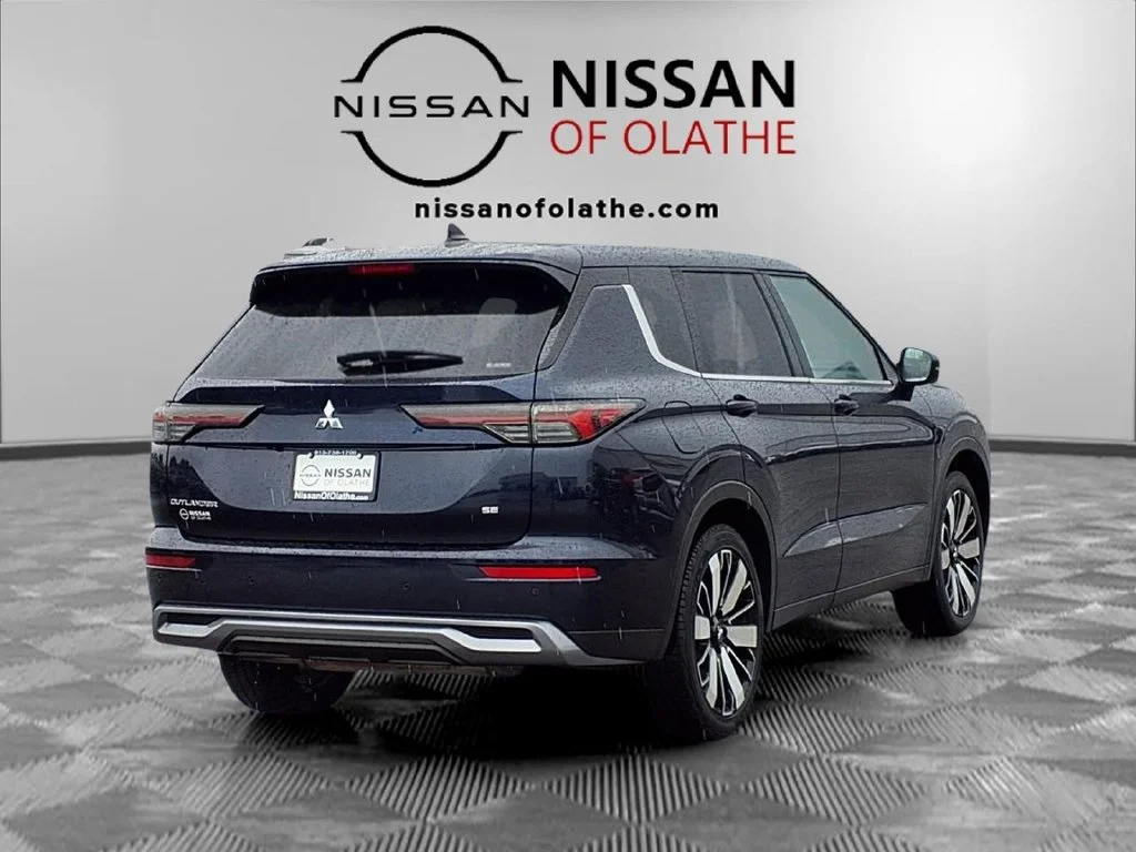 Used 2025 Black Mitsubishi  image 29