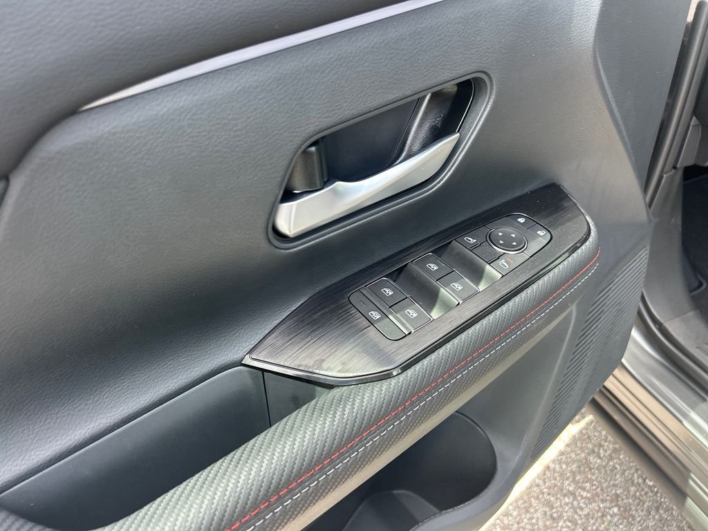 New 2026 Nissan Kicks SR 4D Sport Utility