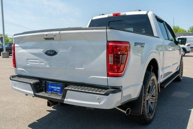 Used 2023 White Ford XLT image 6