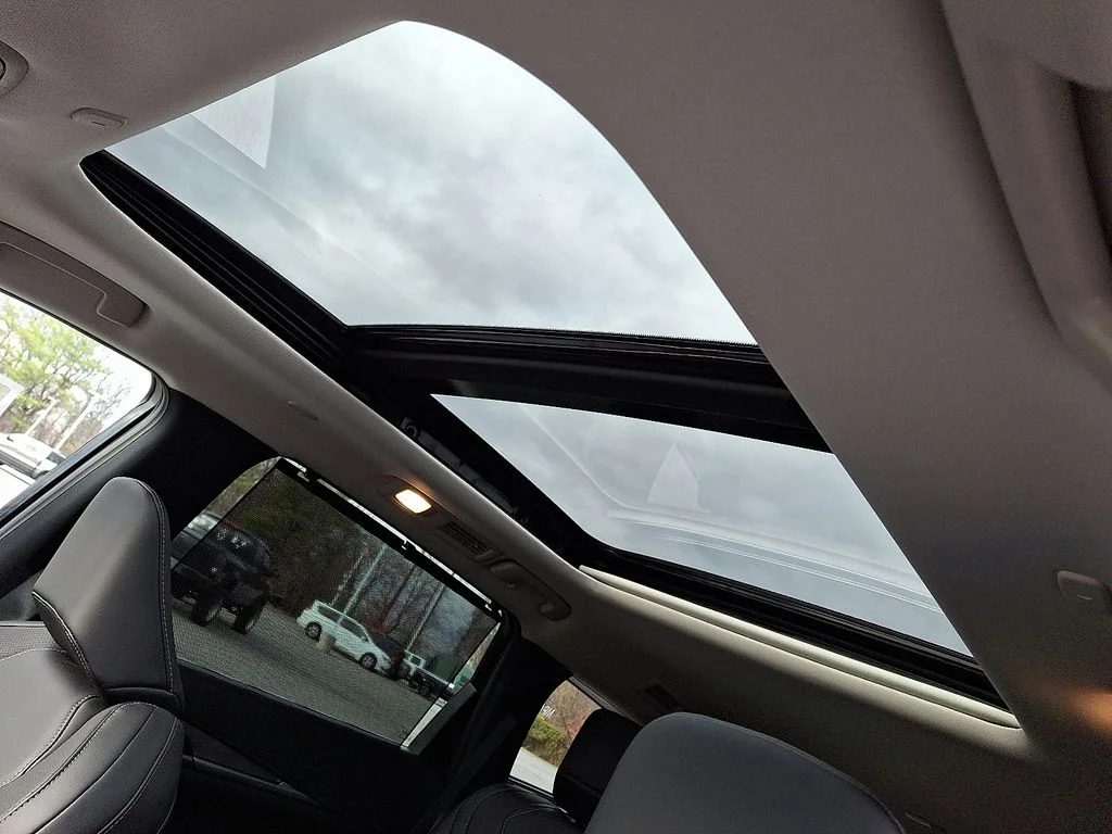 New 2026 Black INFINITI LUXE image 11