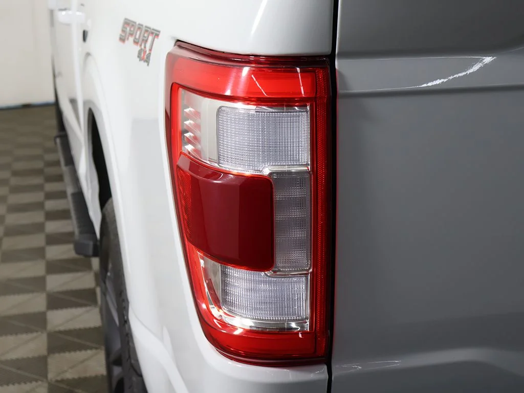 Used 2023 Avalanche Gray Ford Lariat image 20
