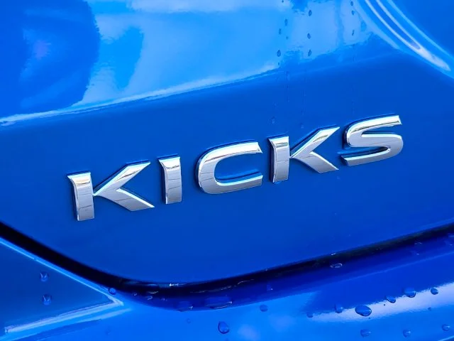 Used 2025 Blue Nissan S image 15