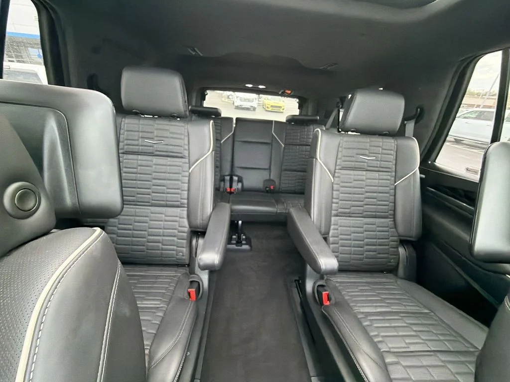 Used 2023 White Cadillac V-Series image 13