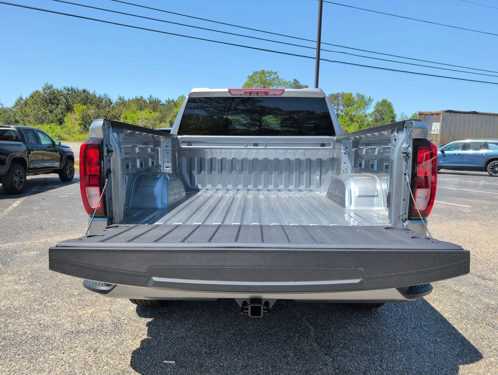 New 2026 Sterling Metallic GMC Elevation image 5